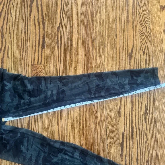 Lululemon Align Green Camo Leggings 29 Inseam High Rise Women's Size 4 EUC - Picture 8 of 8